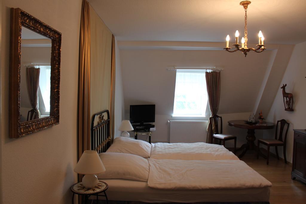 Schloss Hotel Wallhausen Wallhausen  Rum bild