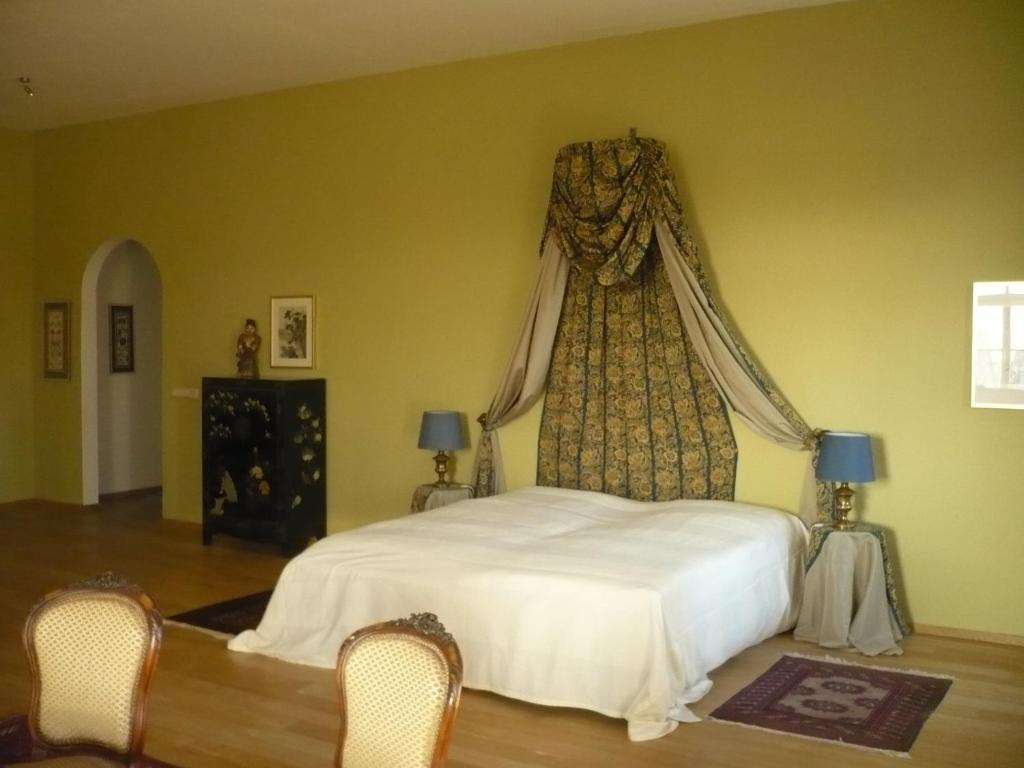 Schloss Hotel Wallhausen Wallhausen  Rum bild